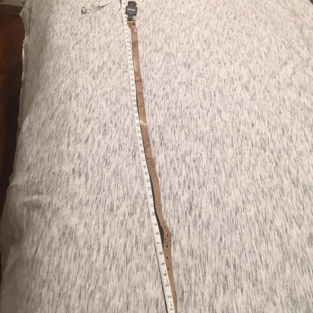 Micheal Kors Belt - Picture 5 of 5